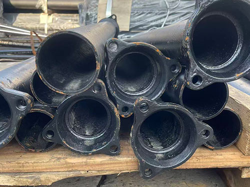 铸铁排水管18